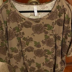 Lularoe Irma tunic top